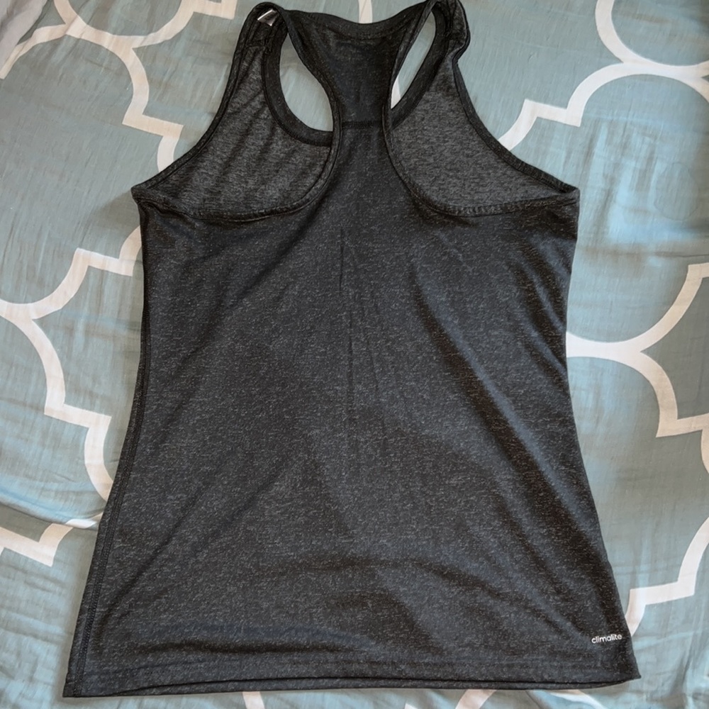⚪️ Adidas Razor Back Shirt 🔵 - Picture 3 of 3
